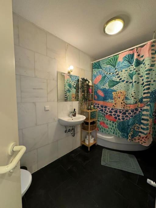 2 Raum City-Apartment 5Min Zum Hbf Grupello-2 Dusseldorf Ngoại thất bức ảnh