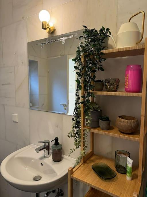 2 Raum City-Apartment 5Min Zum Hbf Grupello-2 Dusseldorf Ngoại thất bức ảnh